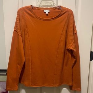 NWOT‼️ Medium- Orange Long sleeve top